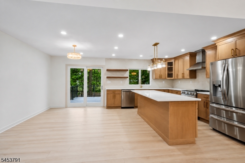 11 Mark Ter Property Photo 6