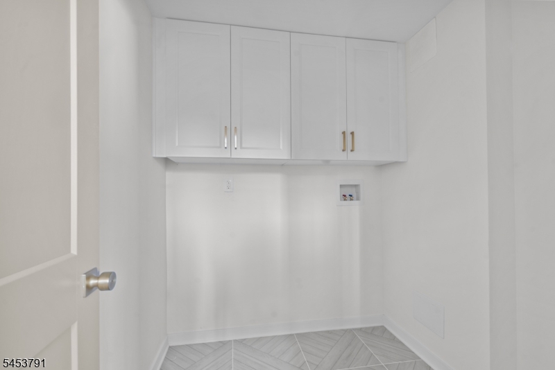 11 Mark Ter Property Photo 27