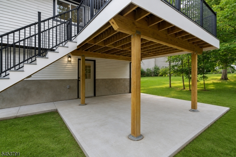 11 Mark Ter Property Photo 34
