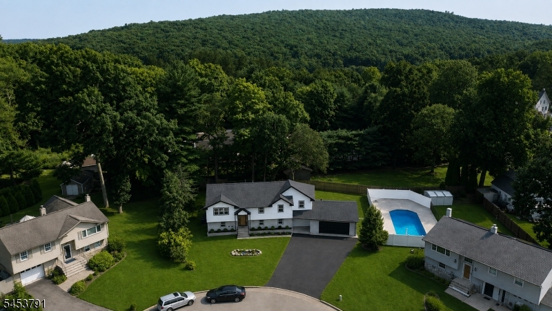 11 Mark Ter Property Photo 37