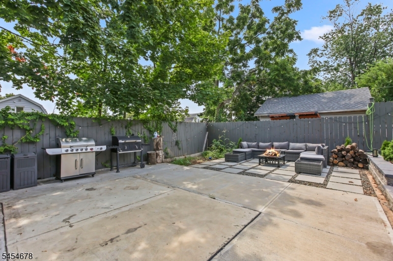 170 Hillside Ter Property Photo 25