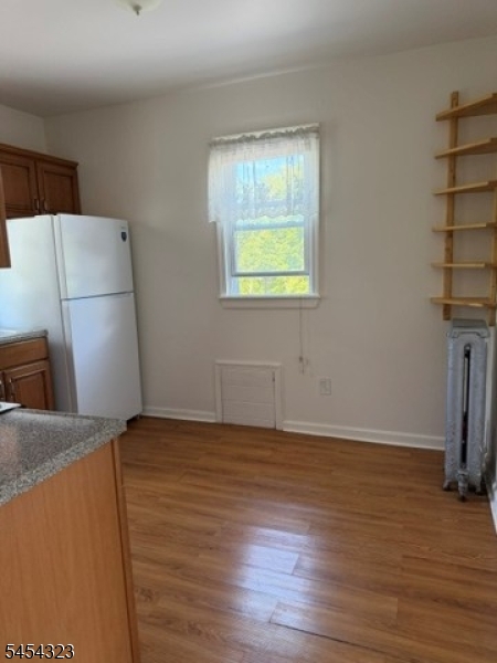 296 Berkeley Avenue 2 Property Photo 6