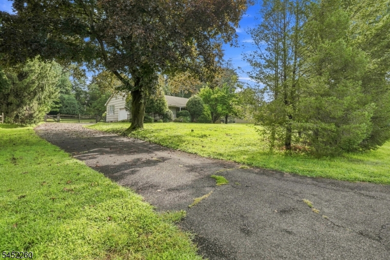 120 Main St Property Photo 2