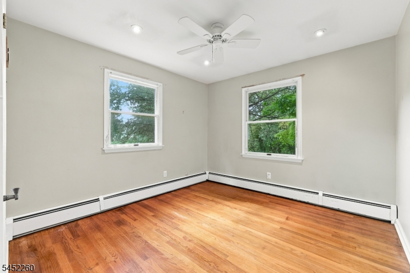 120 Main St Property Photo 26