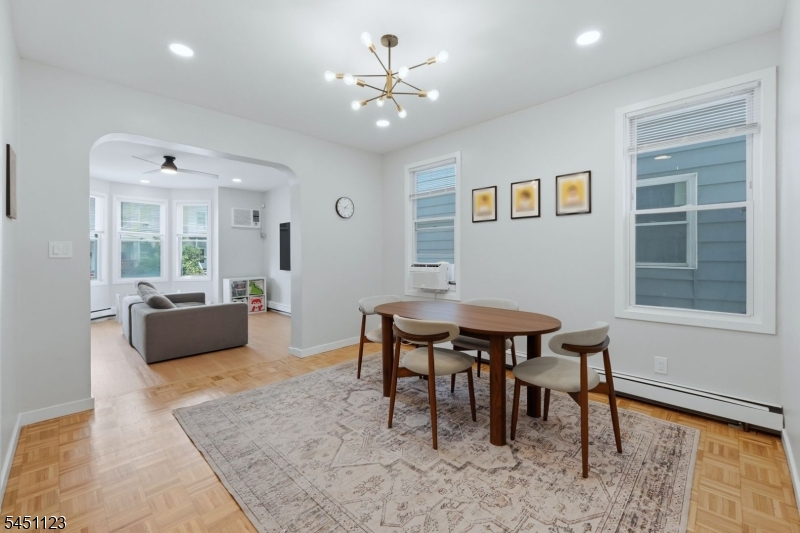42 Lawrence St Property Photo 5