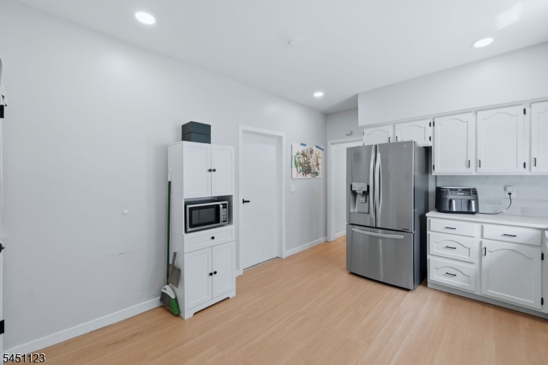42 Lawrence St Property Photo 12