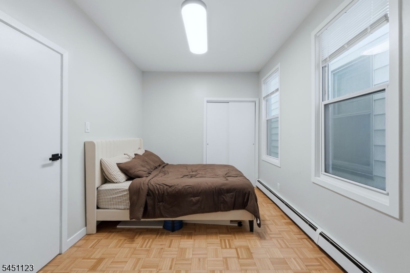 42 Lawrence St Property Photo 16