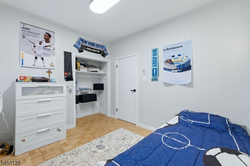 42 Lawrence St Property Photo 18