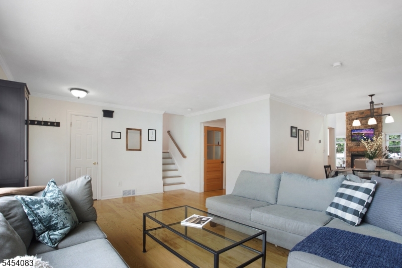 9 Brookdale Rd Property Photo 7