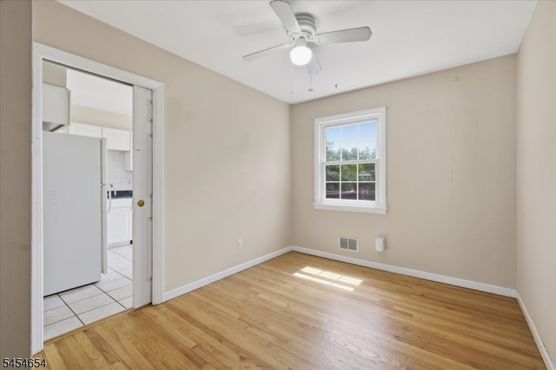 14 Dartmouth Ave 3b Property Photo 19
