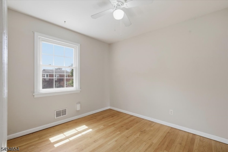 14 Dartmouth Ave 3b Property Photo 20