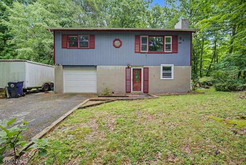 16 Foulton Ter Property Photo 1