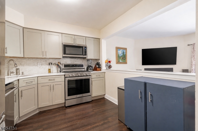 1 Mt Vernon Square Property Photo 6