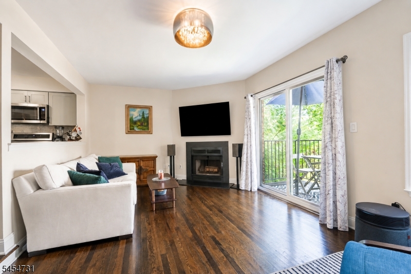 1 Mt Vernon Square Property Photo 9