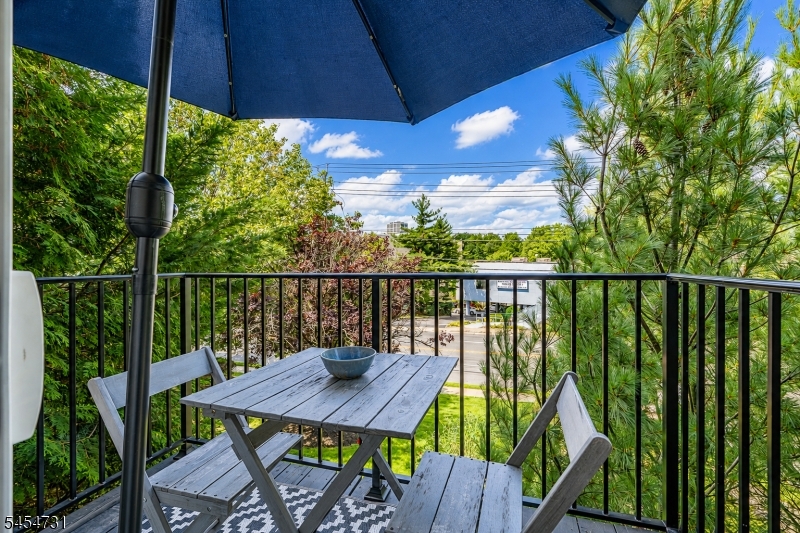 1 Mt Vernon Square Property Photo 11