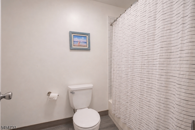 1 Mt Vernon Square Property Photo 13