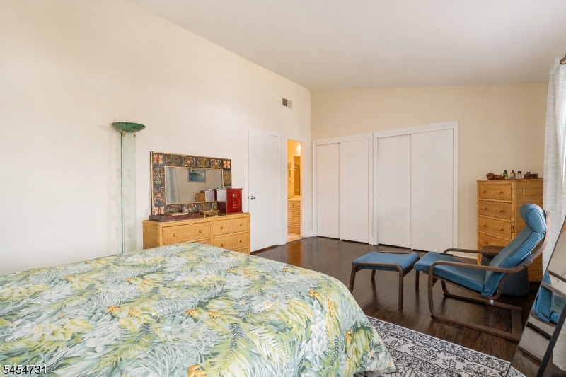 1 Mt Vernon Square Property Photo 19