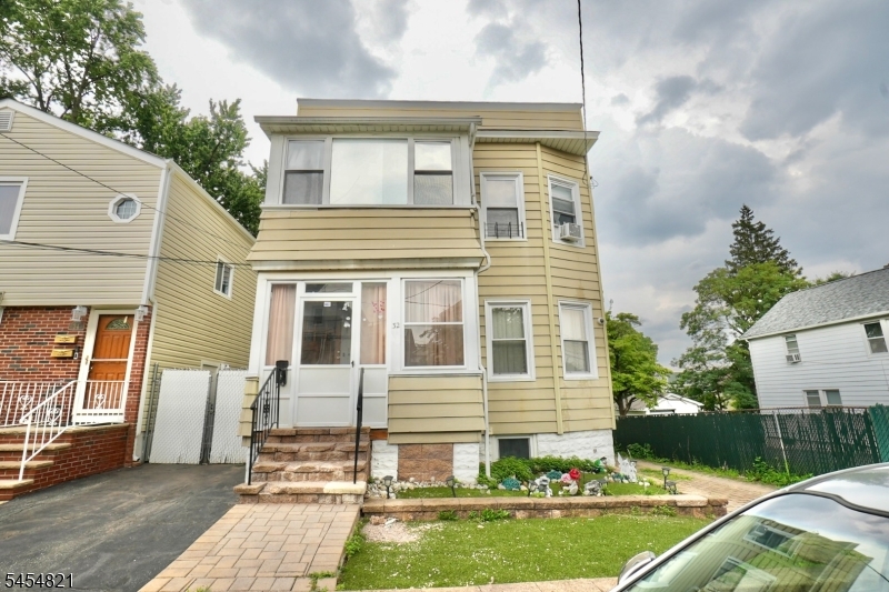 32 New St Property Photo 1