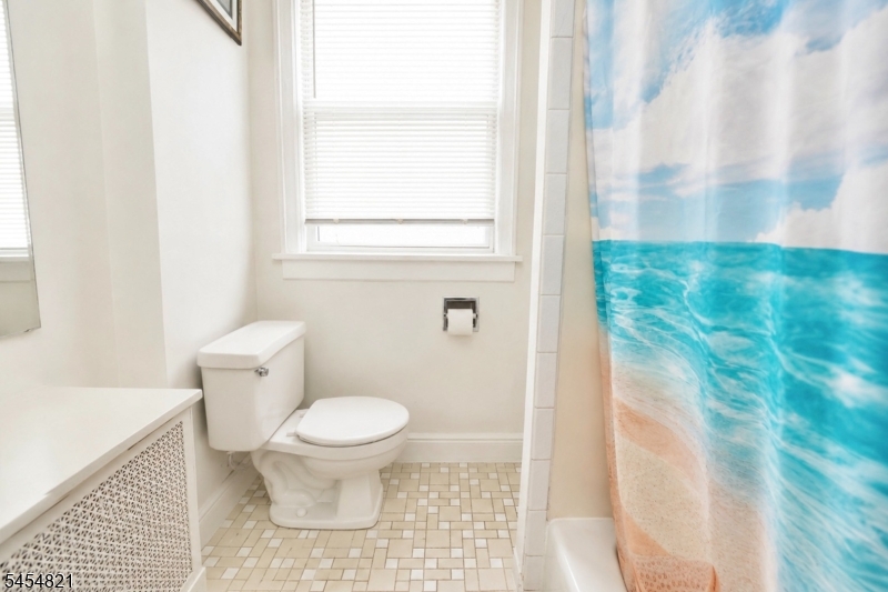 32 New St Property Photo 9