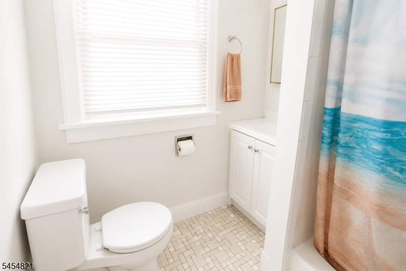32 New St Property Photo 10