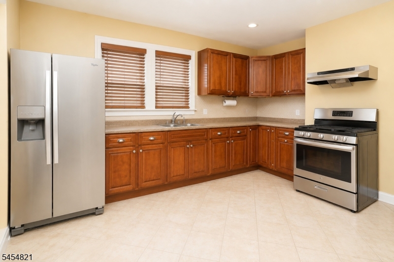 32 New St Property Photo 17