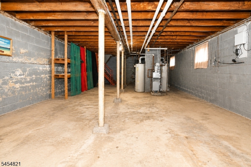 32 New St Property Photo 24