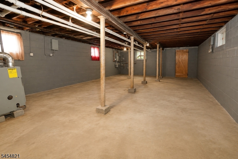 32 New St Property Photo 25