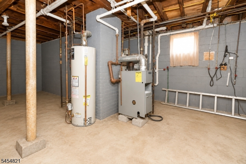 32 New St Property Photo 27