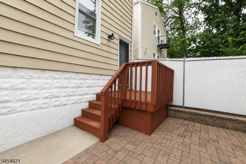 32 New St Property Photo 29