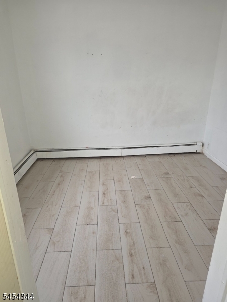 521 Summer St Property Photo 7