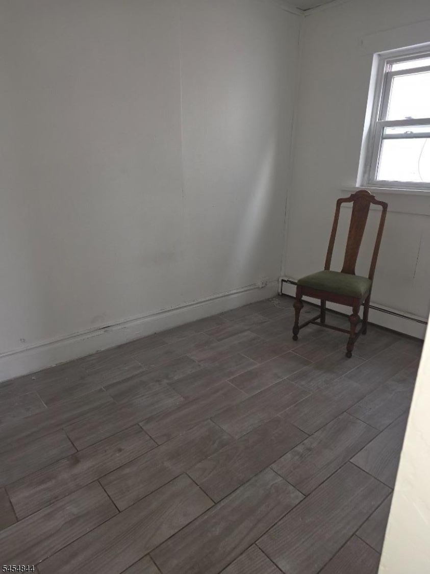 521 Summer St Property Photo 10