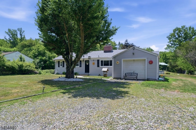 728 Mill Ln Property Photo 1
