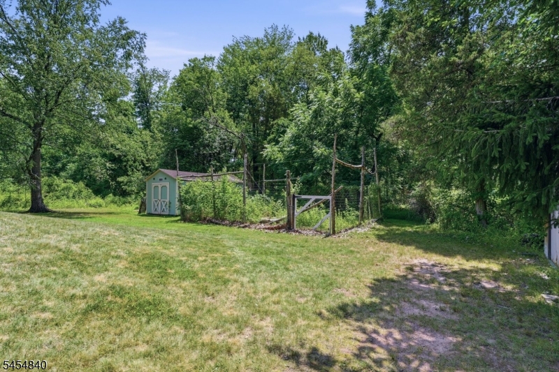 728 Mill Ln Property Photo 27