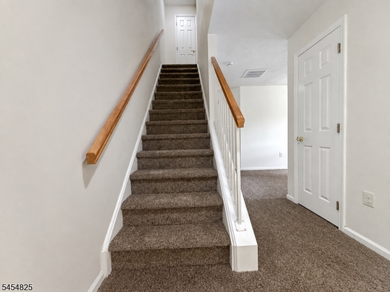 151 Prestwick Way Property Photo 7