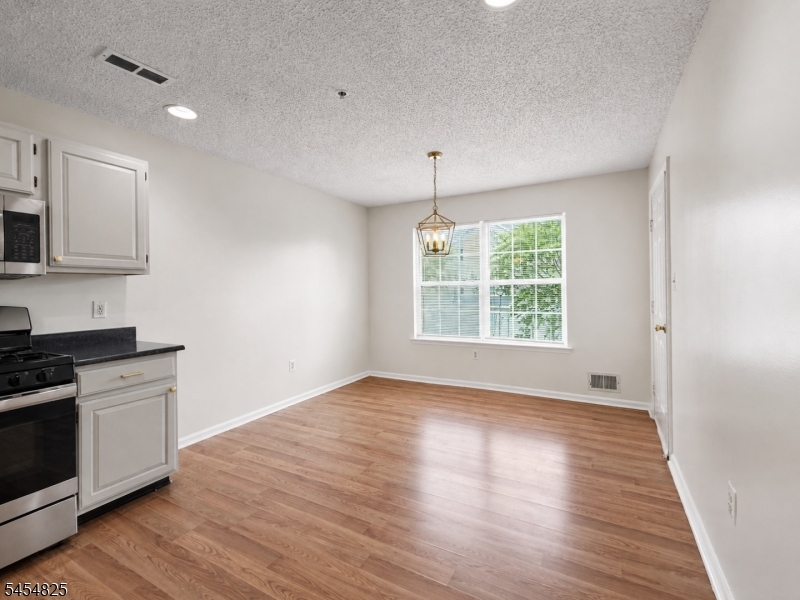 151 Prestwick Way Property Photo 9