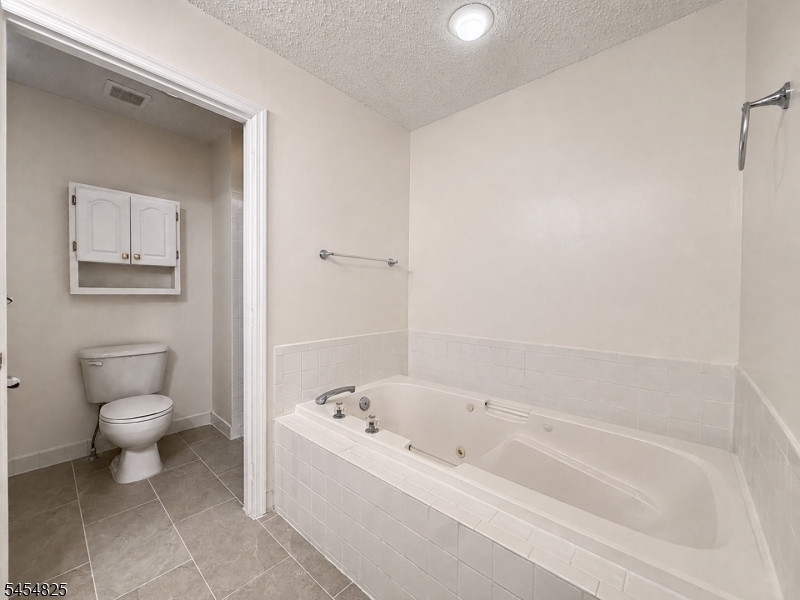151 Prestwick Way Property Photo 18