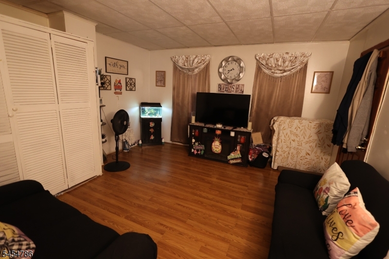202 Atlantic St Property Photo 6