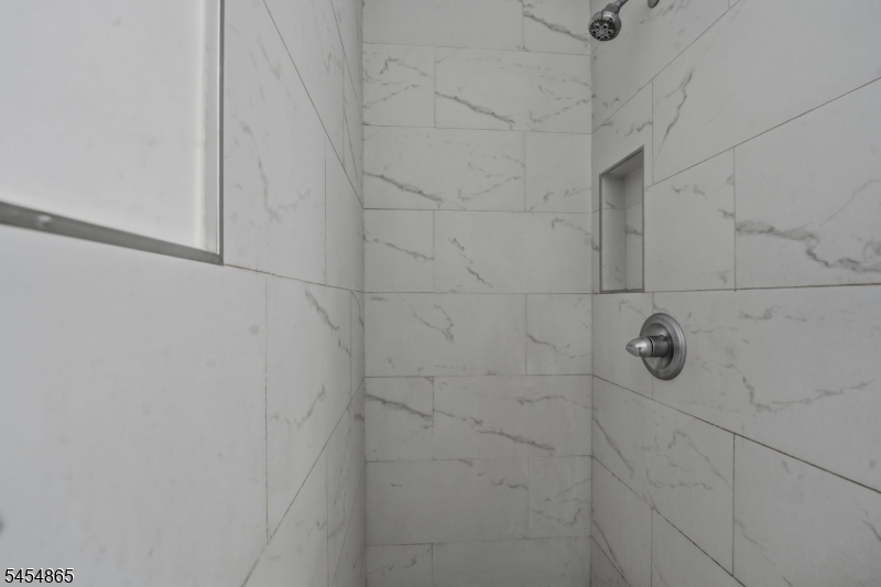 76 Market St 5 Property Photo 10