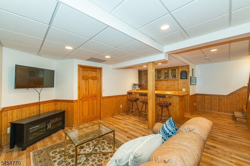 10 Earhart Dr Property Photo 17