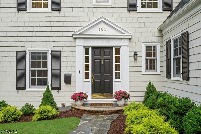 158 Bellevue Avenue Property Photo 3