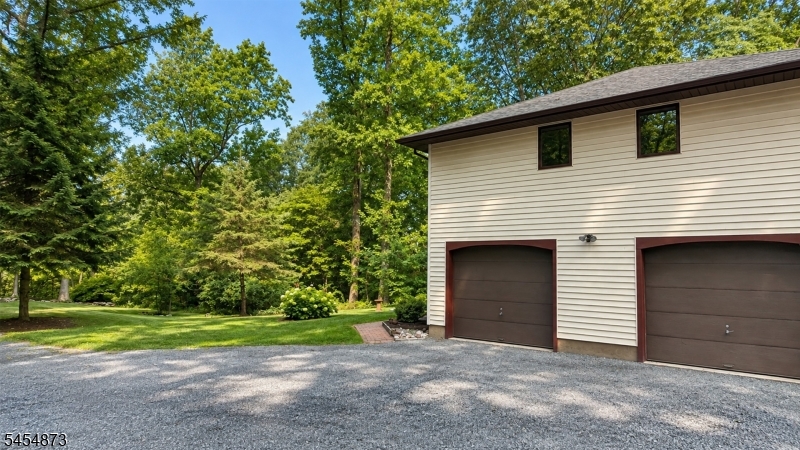 32 Gravel Hill Rd Property Photo 2