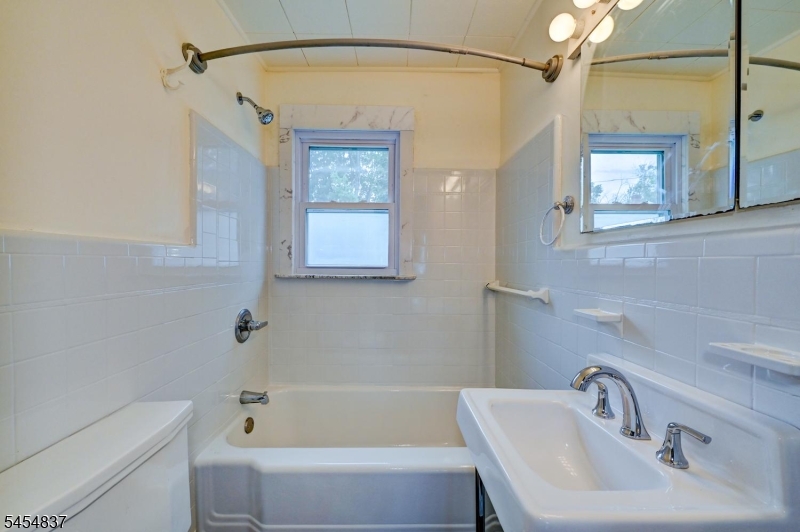 80 Brookline Ave Property Photo 8