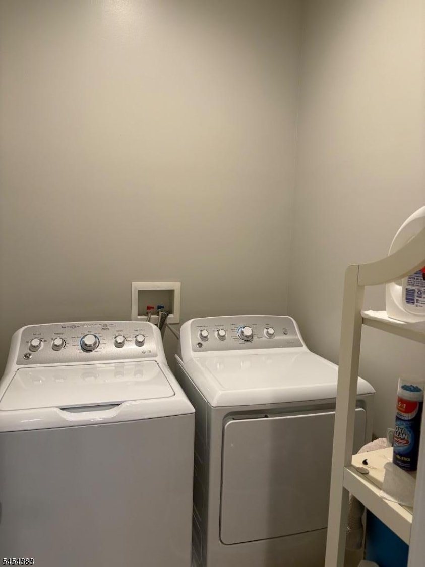 227 Lenox Ave 2b Property Photo 19