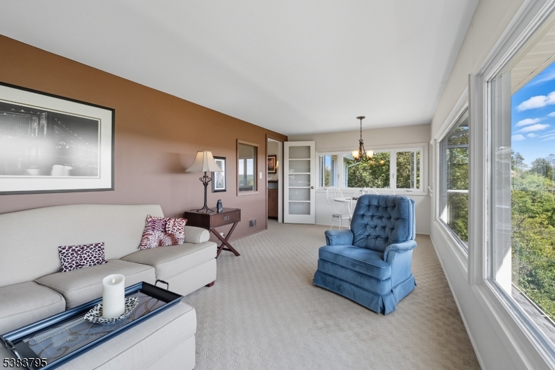 9 Golfview Ter Property Photo 20