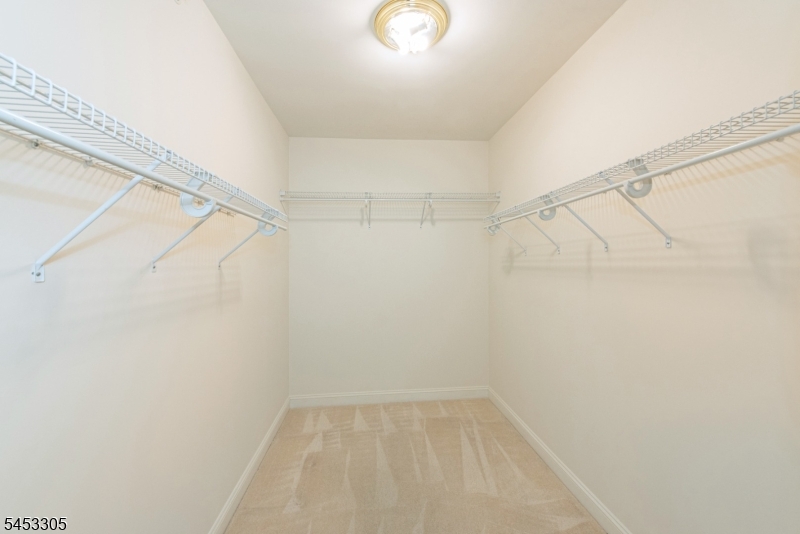 7 Cliff Rd D2 Property Photo 15