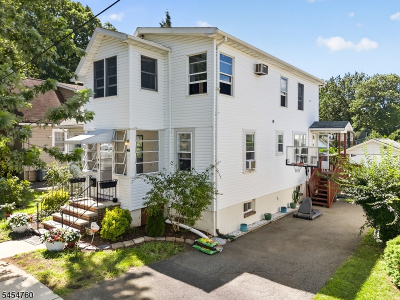 45 Main Ter Property Photo 1