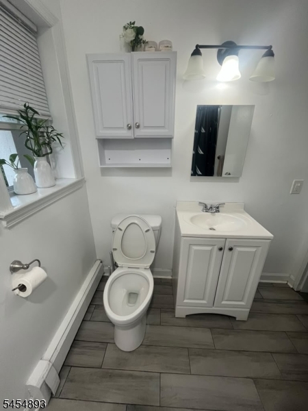 565 Grove St F-12 Property Photo 6