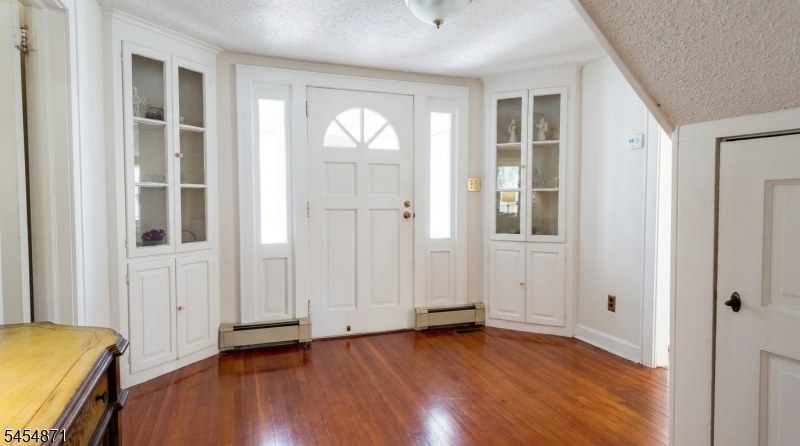 45 Brook St Property Photo 7