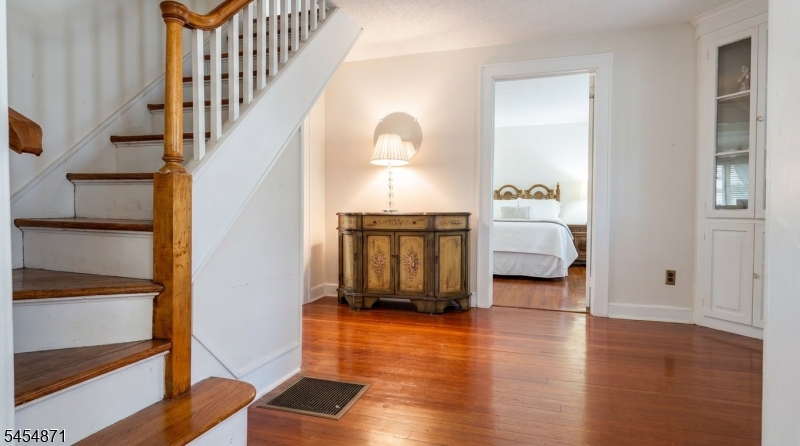 45 Brook St Property Photo 8