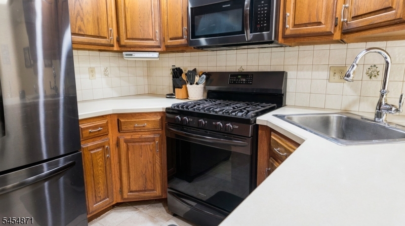 45 Brook St Property Photo 18